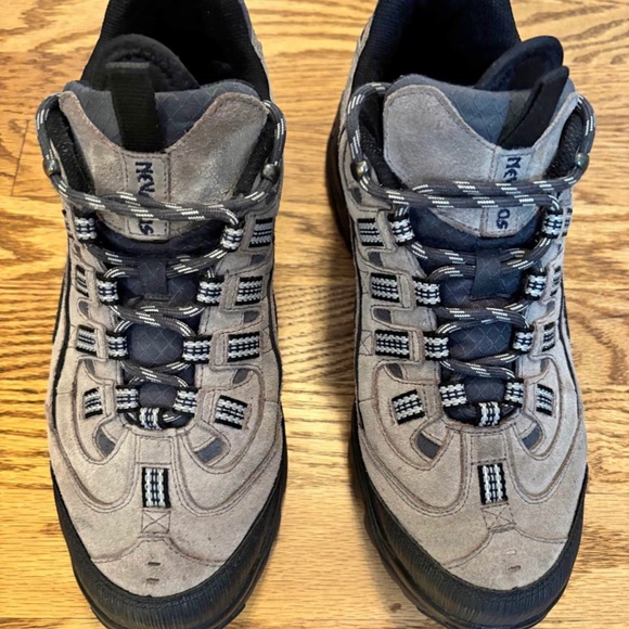 Nevados Other - Nevados Hiking Boots For Men’s EXCELLENT Condition Size 10
